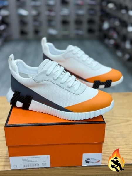 برتقالي ابيض