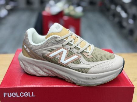 تشكيلة New Balance